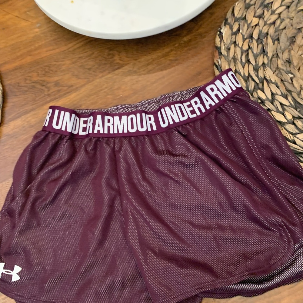Burgundy under armour shorts size xs
